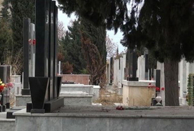 Осуществлены восстановительные работы на христианских кладбищах в Баку
