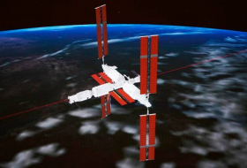 Китайские космонавты совершили выход в открытый космос
