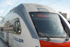 Назначены дополнительные железнодорожные рейсы по маршруту Баку-Агстафа-Баку
