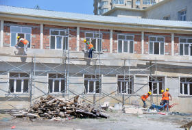 В Баку отремонтировано 50 школ
