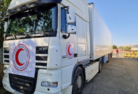 Отправленная из Баку автоколонна с продовольственным грузом все еще находится на дороге Агдам-Ханкенди