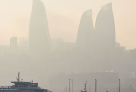 В Баку и на Абшеронском полуострове наблюдается пыльный туман
