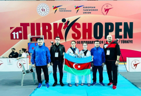 Азербайджанские таэквондисты начали открытый чемпионат Турции с двумя медалями
