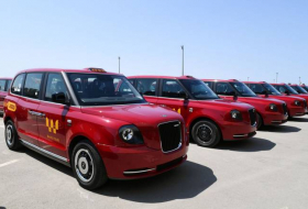 В Азербайджане установлены требования к параметрам отличительных знаков такси
