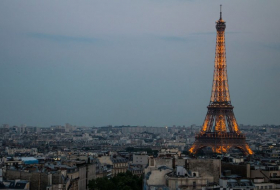 Около 20 школ в Париже получили сообщения с угрозой взрыва
