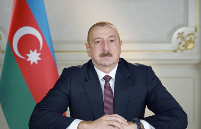 <a href='/news.php?id=244412'><span style='color: #dd0404;'>Президент</span>: Торговый оборот между Азербайджаном и Кыргызстаном имеет тенденцию к наращиванию</a>