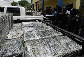 В Бразилии перехватили самолет с почти 566 кг кокаина
