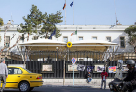 Родственники сотрудников посольства Германии срочно покидают Иран