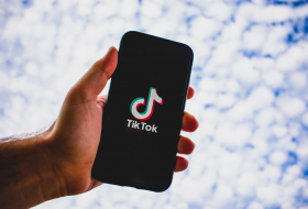 Опрос: 75% опрошенных в Азербайджане хотят блокировки TikTok