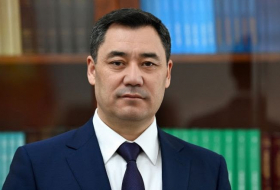 Президент Кыргызстана приедет в Азербайджан на открытие памятника Айтматову