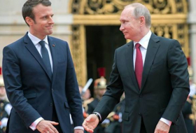 Путин прибыл с рабочим визитом во Францию - ВИДЕО