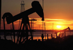 Цена нефти на мировом рынке понизилась