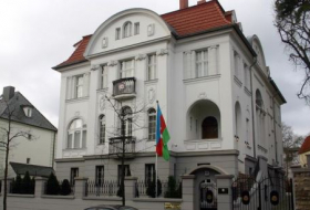 Посольство Азербайджана в Германии о пожаре в здании мигрантов