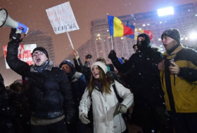 Спровоцировавший протесты румынский министр ушел в отставку