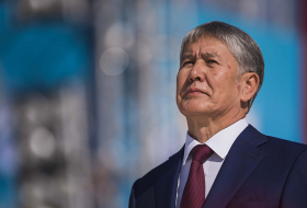 Президент Киргизии выступил в защиту кириллицы