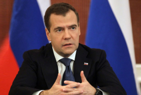 Медведев проведет встречу с Карапетяном