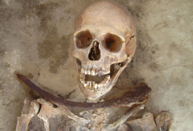 В Польше исследовали могилы «вампиров» с серпами на шеях