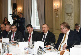 Ильхам Алиев: Наша цель - завершить `Южный газовый коридор` до 2020 года (ФОТО)