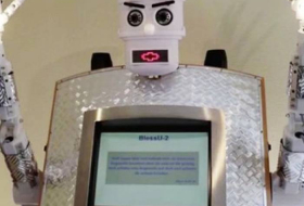 В Германии появился робот-священник