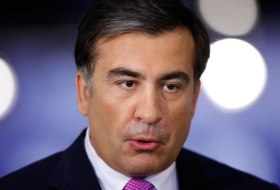 Саакашвили открыл стеклянную приемную для граждан