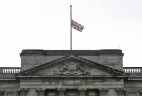 Во всех городах Великобритании минутой молчания почтут память погибших в Манчестере