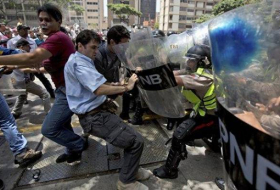 Протесты в Венесуэле: около 70 погибших 