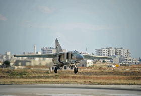 CNN:  ВВС Сирии `прячут` самолеты у базы РФ, боясь новых ударов США 