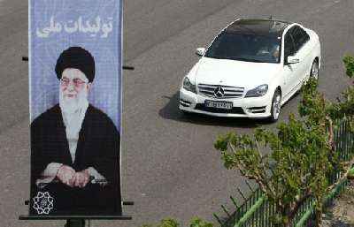 Аятолла Хаменеи против автошей