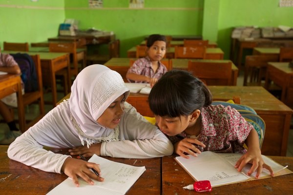 Индонезия отказалась закрыть школы Гюлена