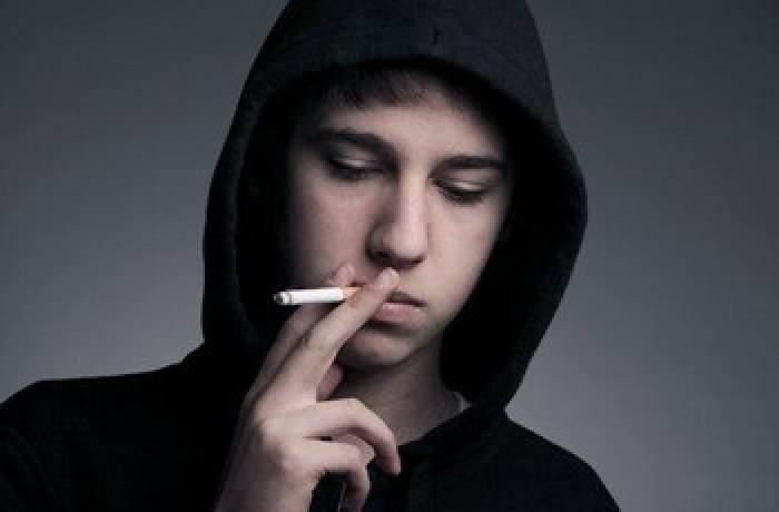 Увеличилось число курильщиков-подростков