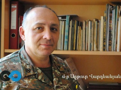 Армянские офицеры попали в тяжелую аварию в Кельбаджаре 
