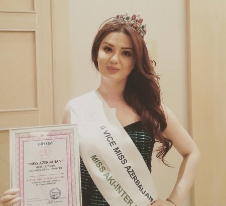 Участнице конкурса "Мисс Азербайджан-2015" предлагали купить корону за 15 тысяч манатов