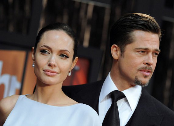 Анджелила Джоли добивается, чтобы Брэд Питт проходил тест на наркотики еженедельно