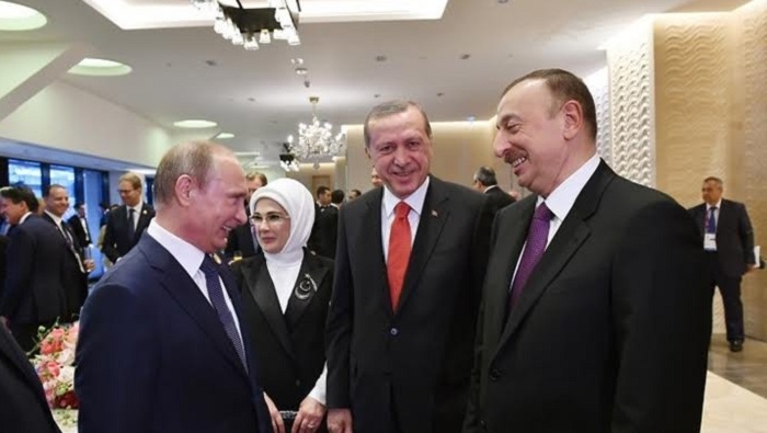 Эрдогана с Путиным помирил Алиев - турецкий премьер