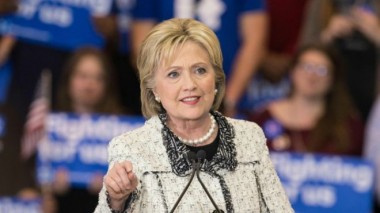 Клинтон поддержала участниов «женского марша»