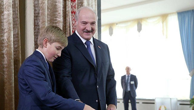 Cын Лукашенко не хочет становиться президентом