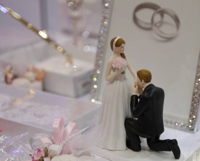 В Германии запретят браки между несовершеннолетними