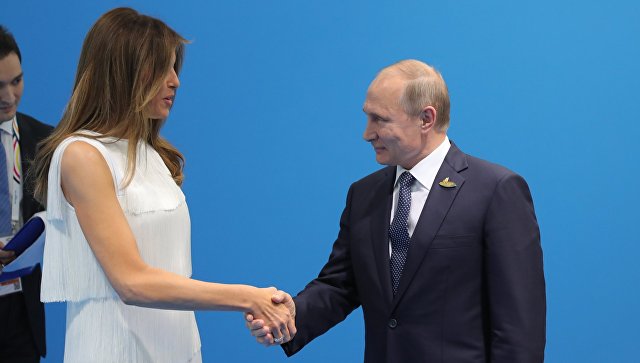 Меланья Трамп попыталась прервать первую встречу президентов РФ и США