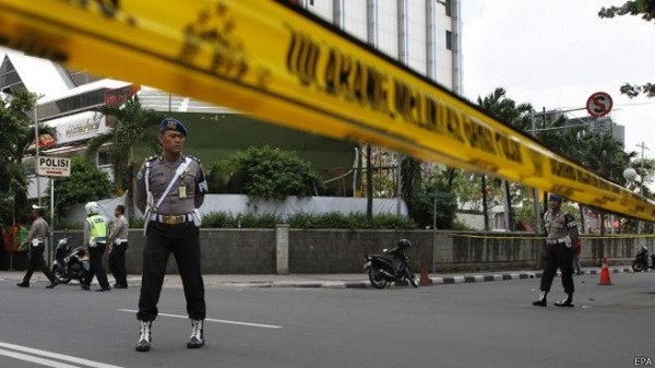 В Джакарте задержали 4 подозреваемых в причастности к терактам