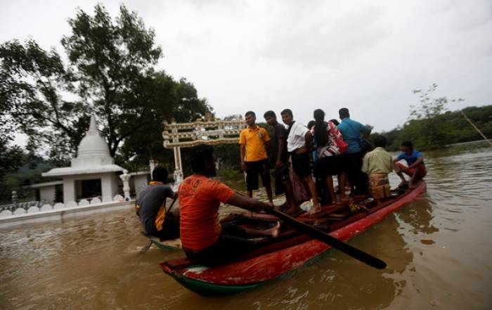Жертвами наводнений на Шри-Ланке стали 100 человек