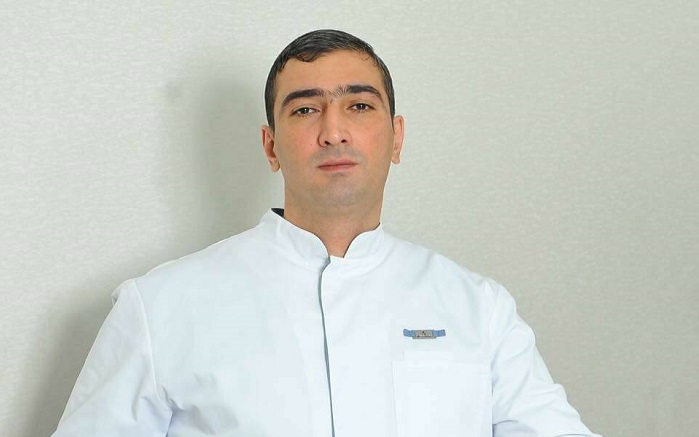 В Баку трагически скончался известный хирург