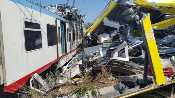 Столкновение поездов в Филадельфии: 33 пострадавших