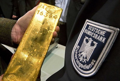 Бундесбанк вернул свои золотые слитки из хранилища в Париже