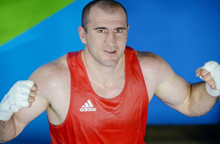 Азербайджанский боксер пробился в полуфинал ЧМ