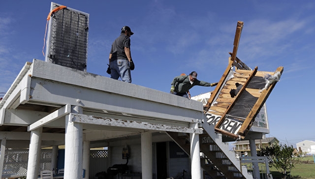 В Техасе из-за наводнения повреждены около ста тысяч домов