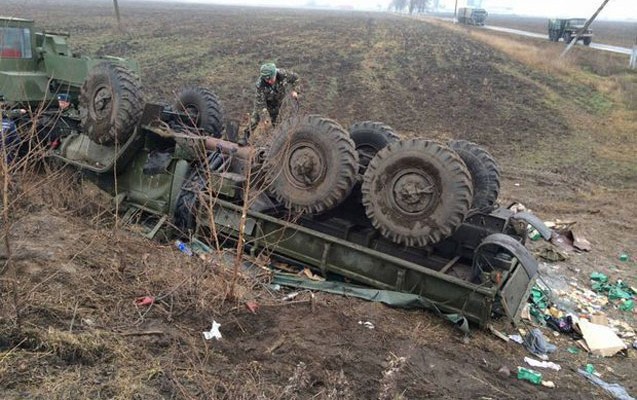 В Армении перевернулся военный ЗИЛ: есть раненые
