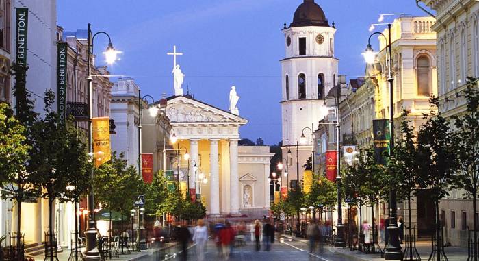 Названы самые счастливые города Европы