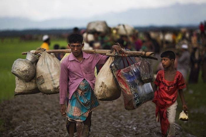 Мьянма готова пустить беженцев-рохинджа обратно