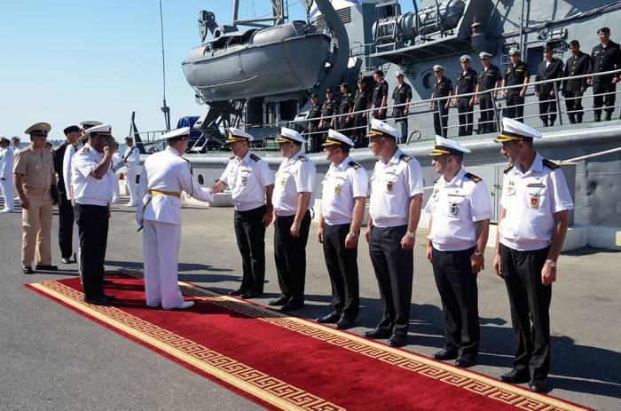 Военные корабли России прибыли в Баку (ФОТО;ВИДЕО)