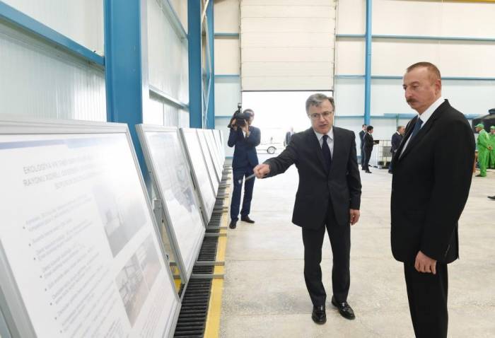 Президент Азербайджана ознакомился с деятельностью комплекса по опреснению воды